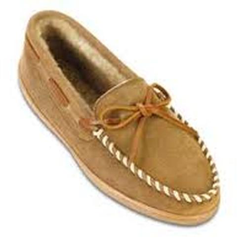 Minnetonka Men's Hardsole Moccasin