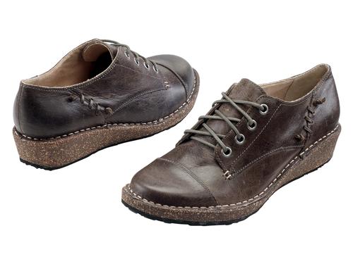 who sells aetrex shoes