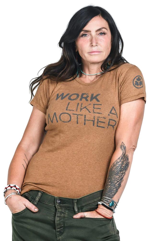 Dovetail Workwear Women's Work Like a Mother Short Sleeve Tee SADDLE_BROWN